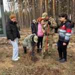 У Вельбівському лісництві висадили дерева на честь полеглих воїнів-лісівників
