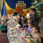 У Гадячі для дітей військовослужбовців провели майстер-клас із розпису пряників