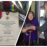 Матері безвісти зниклого бійця із Сергіївської громади передали нагороду сина