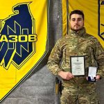 Спецпризначенця із Великобудищанської громади нагородили Почесним нагрудним знаком «ХРЕСТ ВІЙСЬКОВА ЧЕСТЬ»