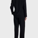 Базовий діловий гардероб: інвестиційні речі з нової колекції Emporio Armani